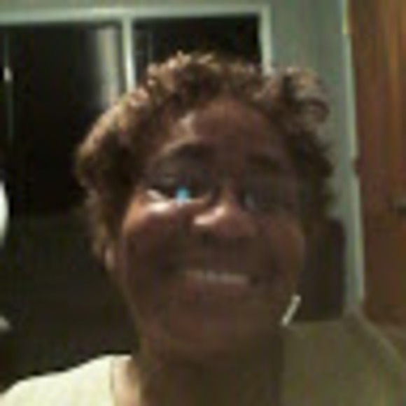 Meet your Posher, Linda - Picture 1 of 1